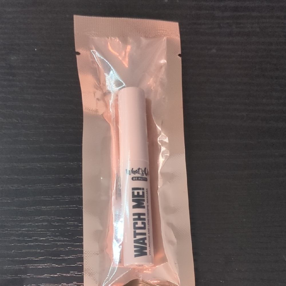 NIB Watch Me Lengthening Mascara